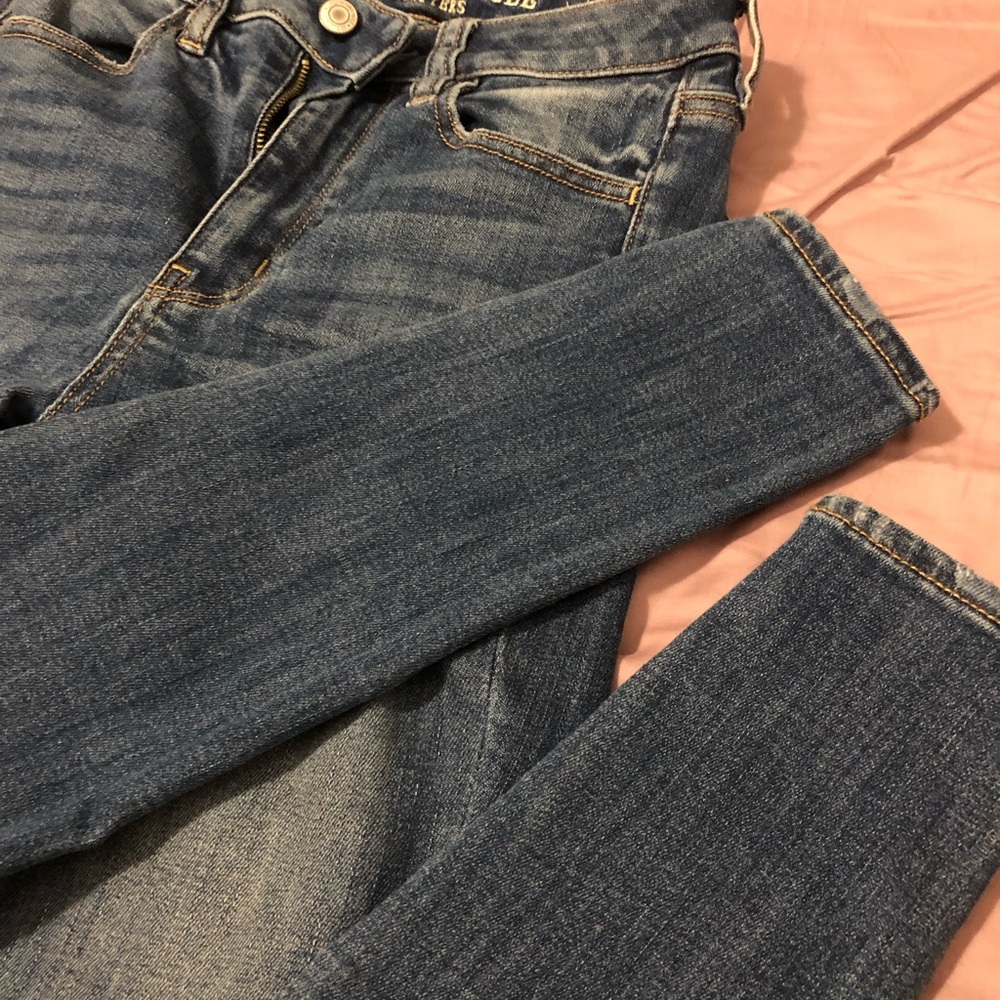 American eagle distressed jeans, sz 2R!
